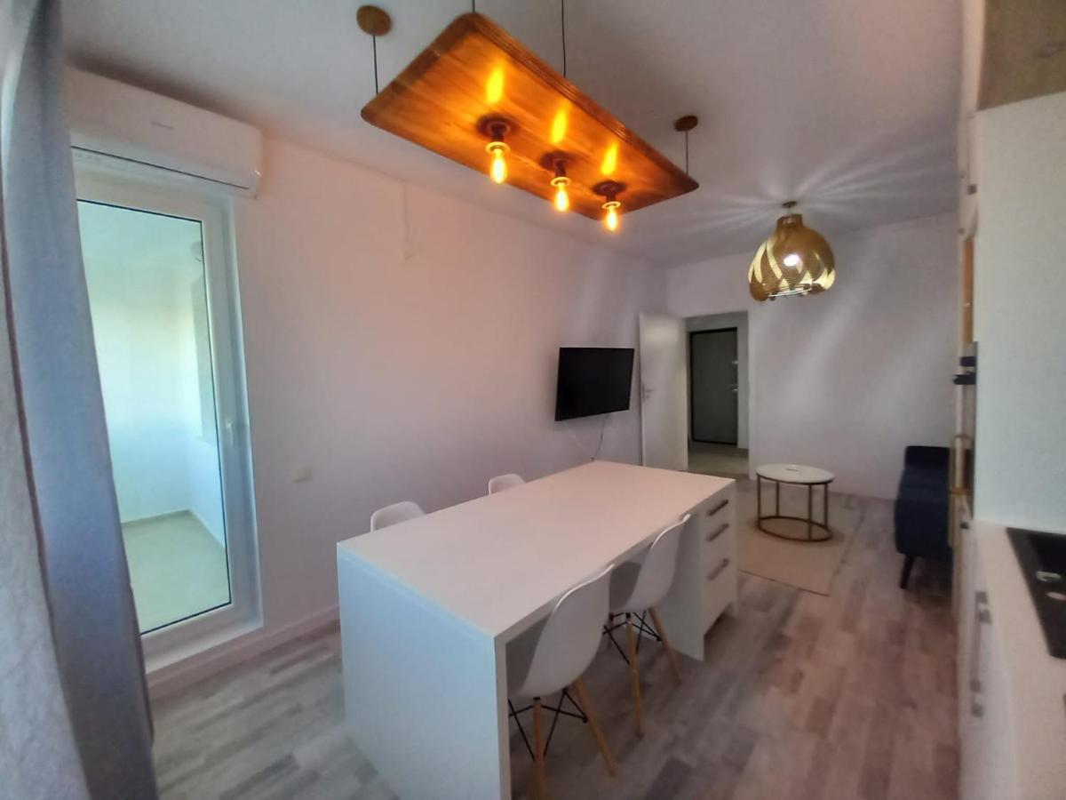 Preciziei 1Br Luxury Apartment With Fast Wifi, Self Check In And Parking Букурещ Екстериор снимка